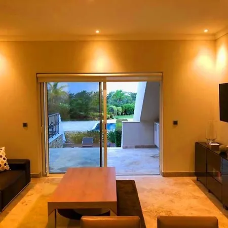 Apartament Vale Do Garrao Sleeps 6 With Pool Air Con And Wifi Quinta do Lago